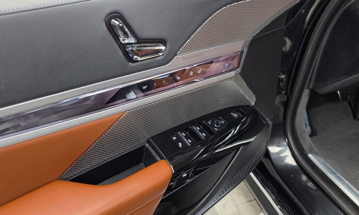 BMW 7-Series 2023