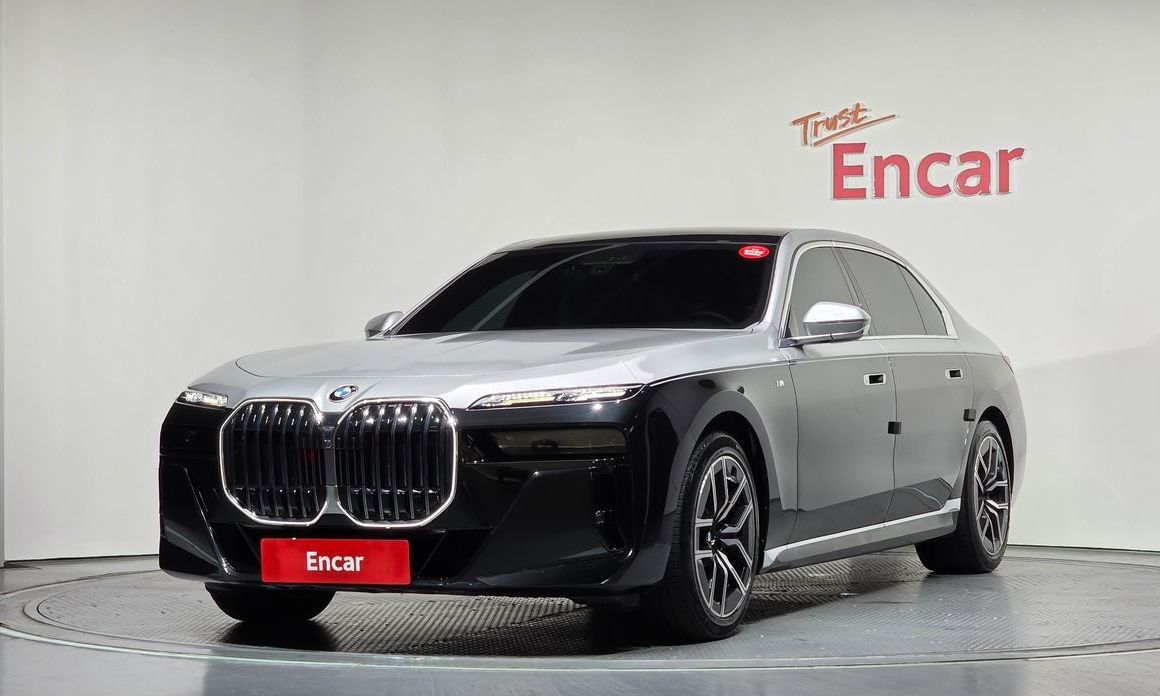 BMW 7-Series 2023