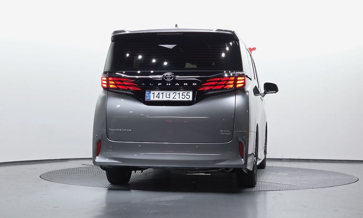 Toyota Alphard 2025
