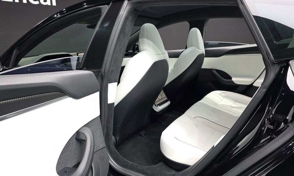 Tesla Model S 2023