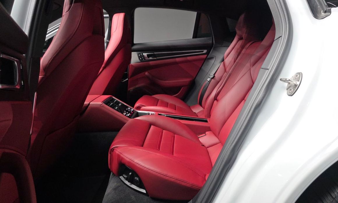Porsche Panamera 2023