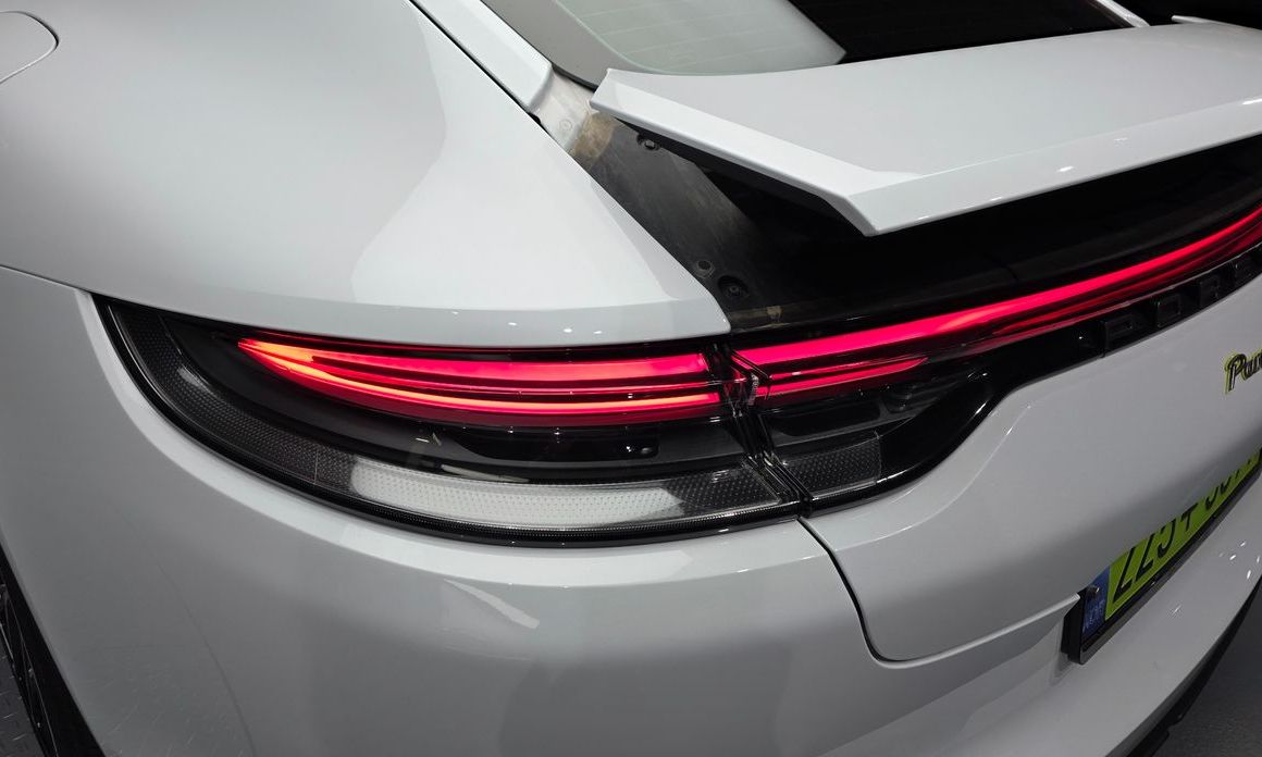 Porsche Panamera 2023