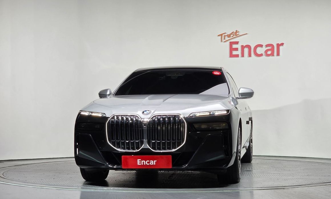 BMW 7-Series 2023