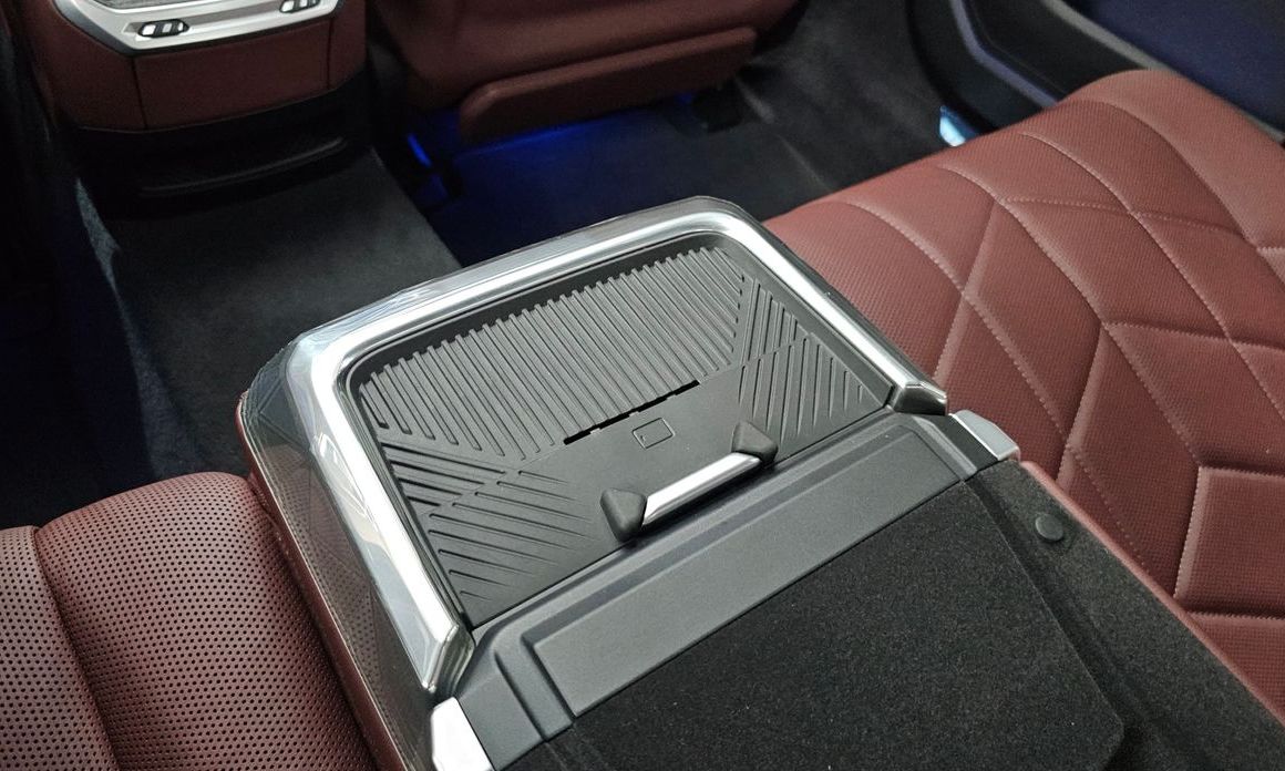 BMW 7-Series 2023