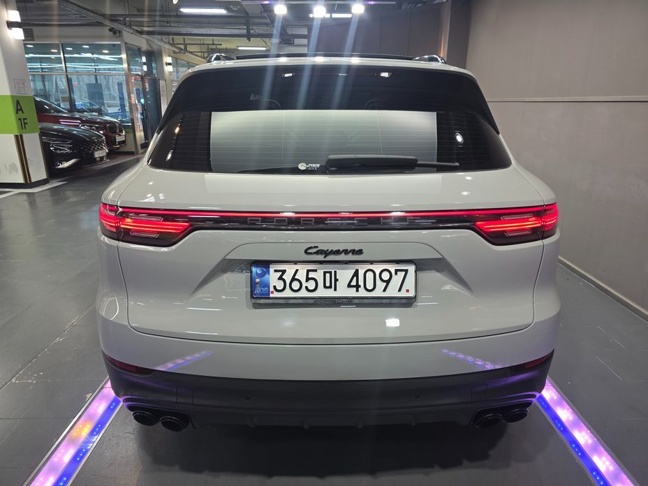 Porsche Cayenne 2023