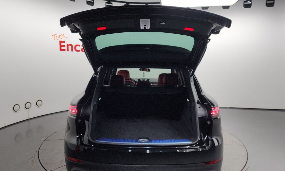 Porsche Cayenne 2023