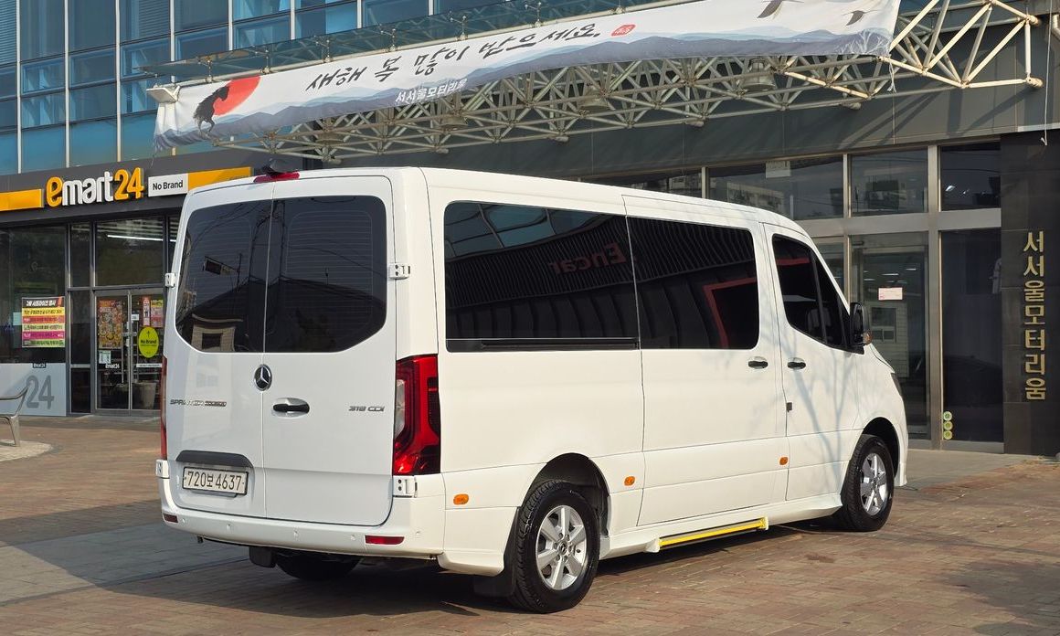 Mercedes-Benz Sprinter 2024