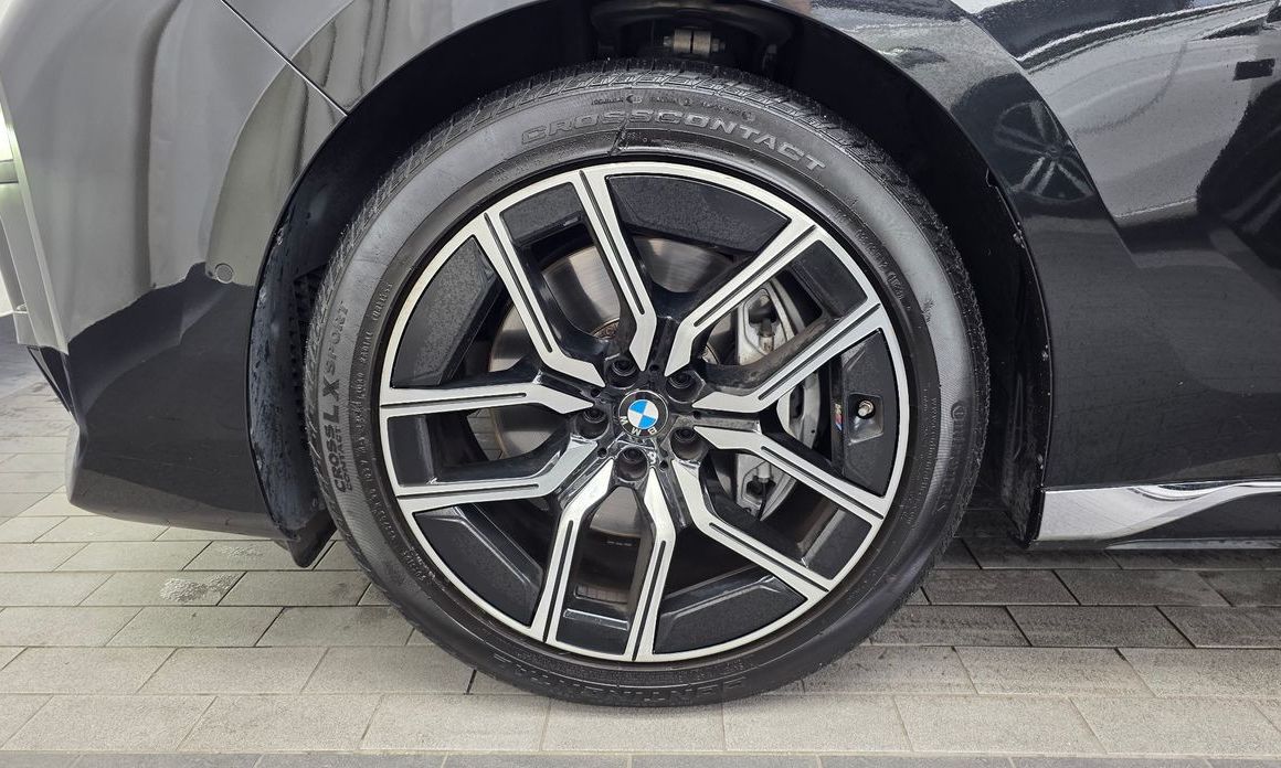 BMW 7-Series 2023