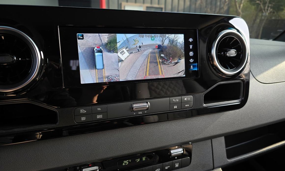 Mercedes-Benz Sprinter 2024