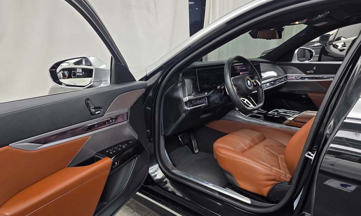 BMW 7-Series 2023