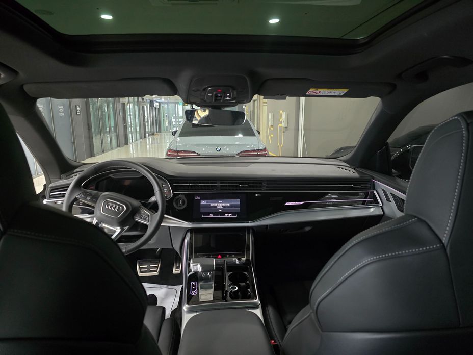Audi Q8 2025