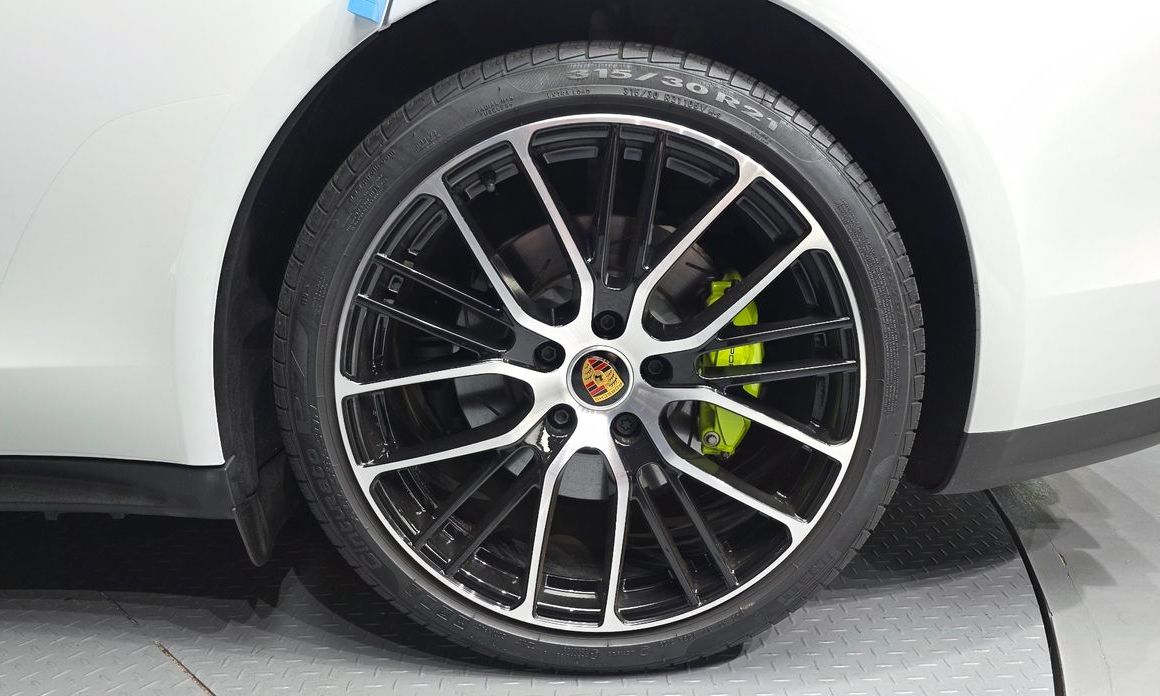 Porsche Panamera 2023