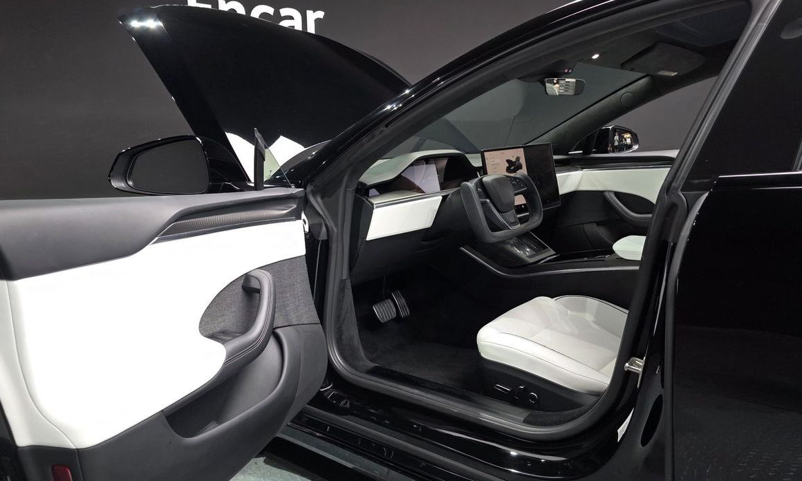 Tesla Model S 2023