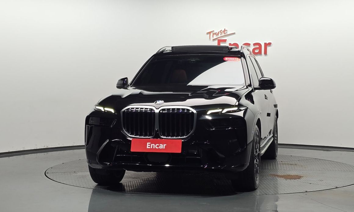 BMW X7 2025