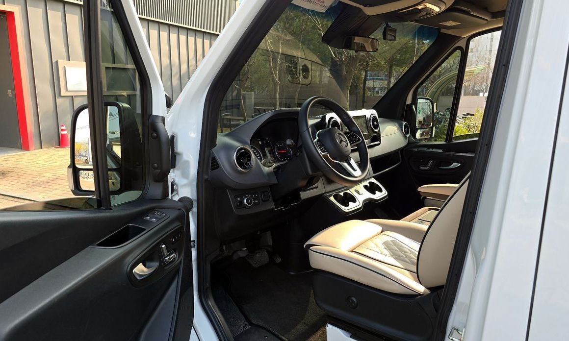 Mercedes-Benz Sprinter 2024