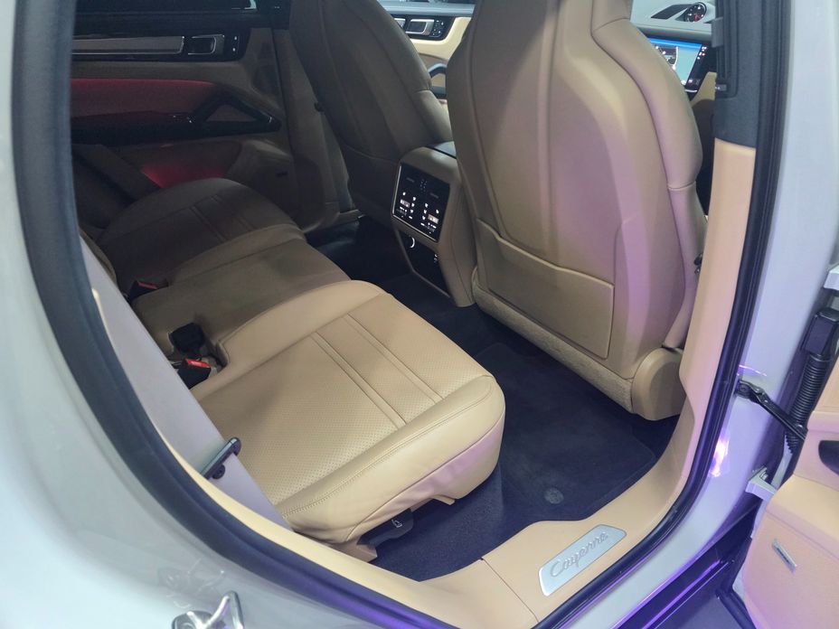 Porsche Cayenne 2023