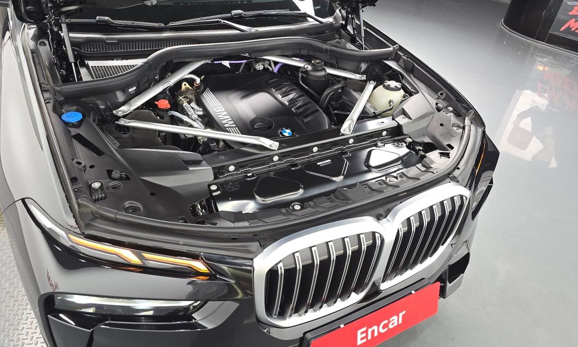 BMW X7 2025