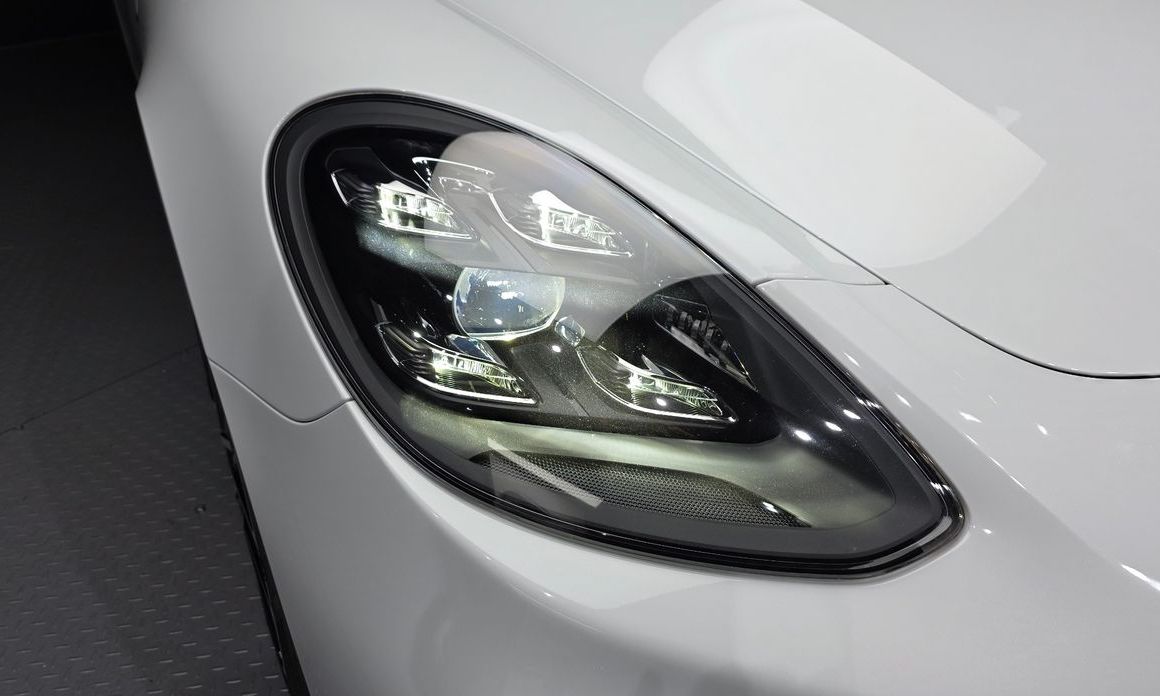 Porsche Panamera 2023