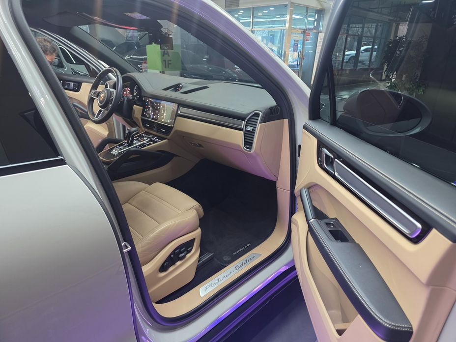Porsche Cayenne 2023