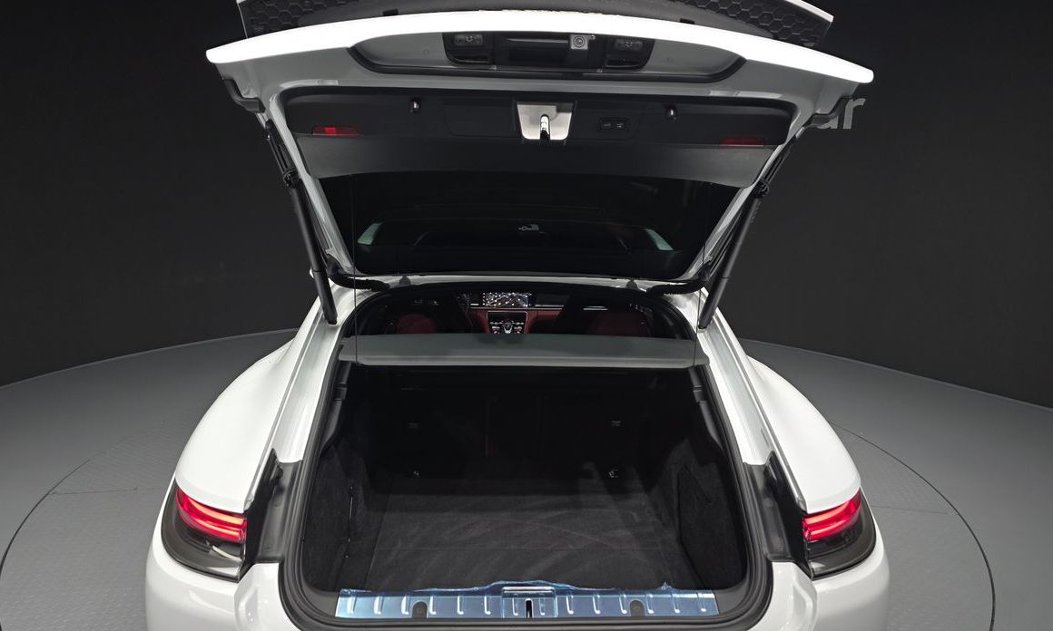 Porsche Panamera 2023