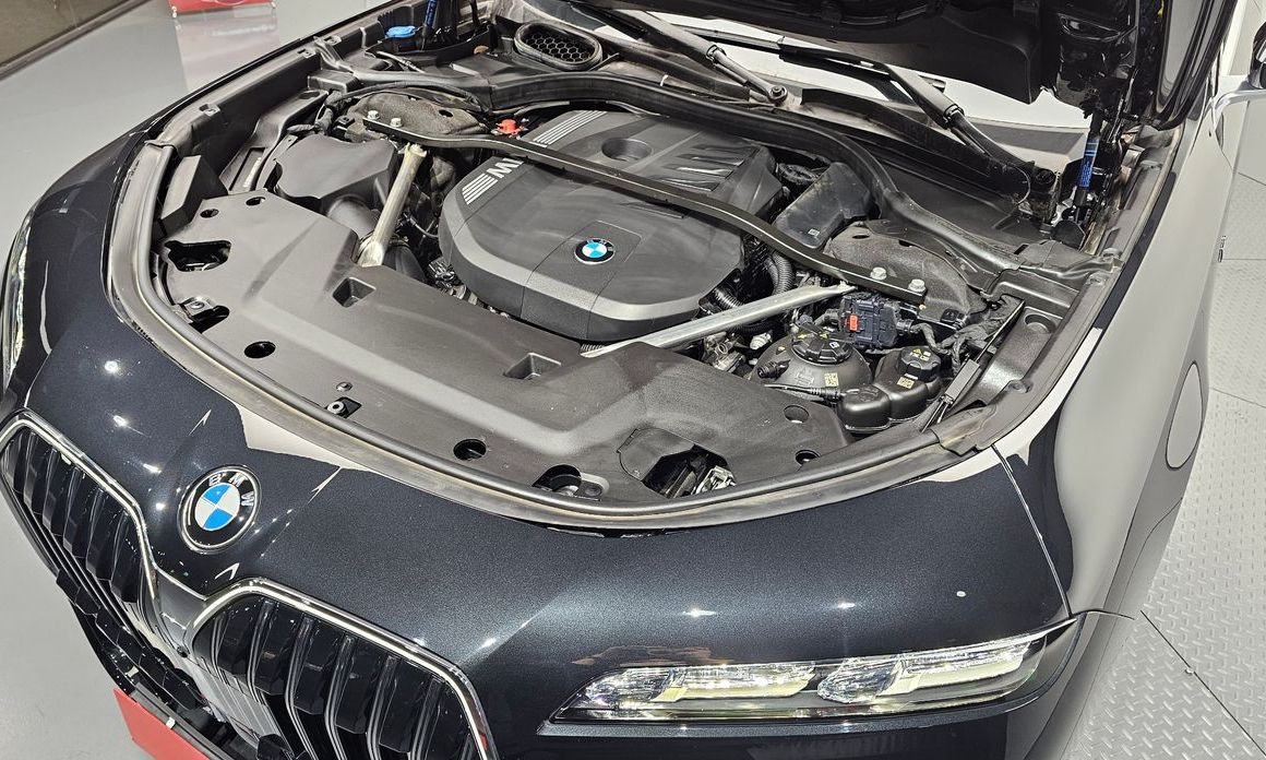 BMW 7-Series 2023