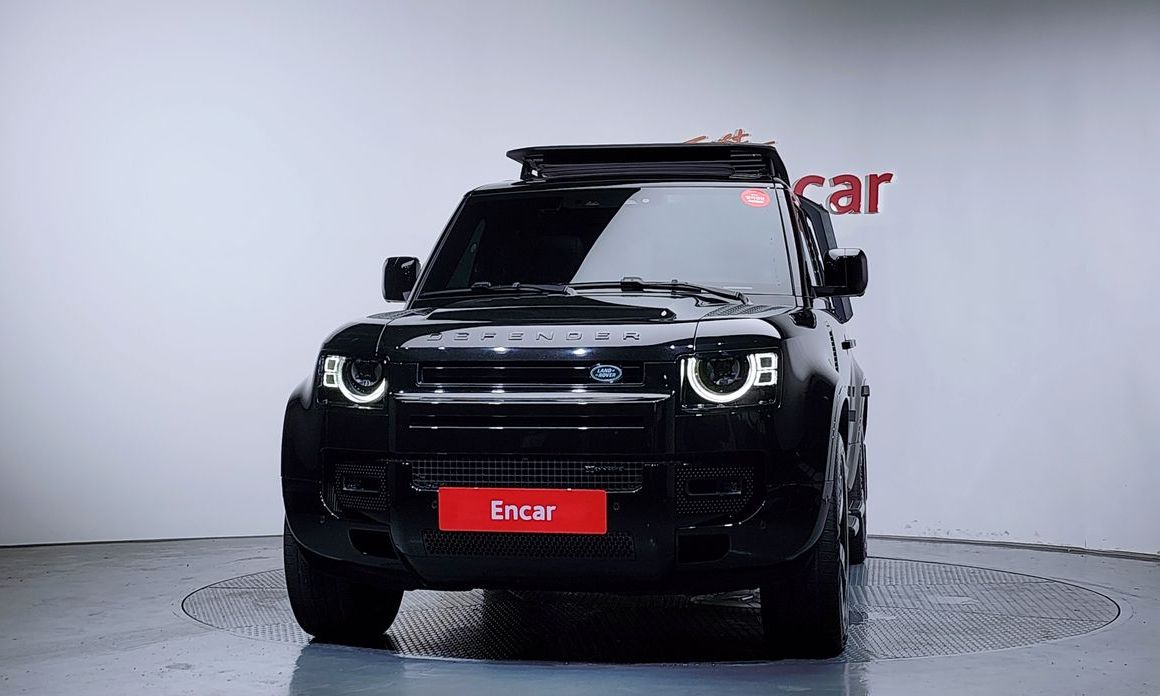 Land Rover Defender 2023