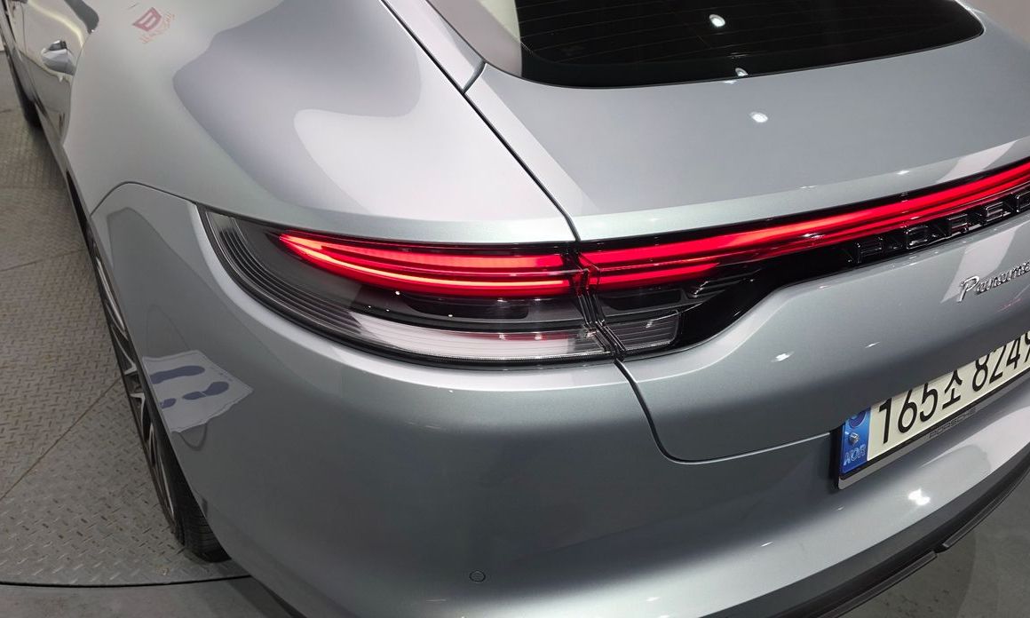 Porsche Panamera 2022