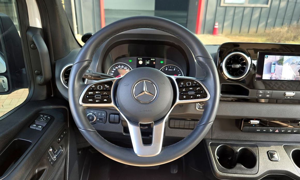 Mercedes-Benz Sprinter 2024