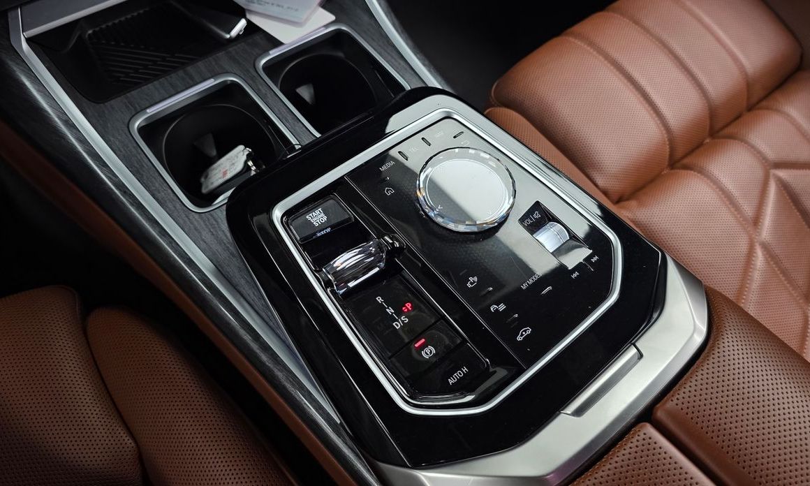 BMW 7-Series 2023