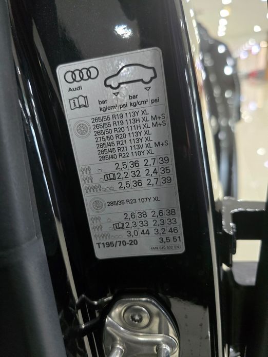 Audi Q8 2025