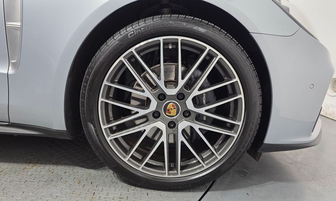 Porsche Panamera 2022