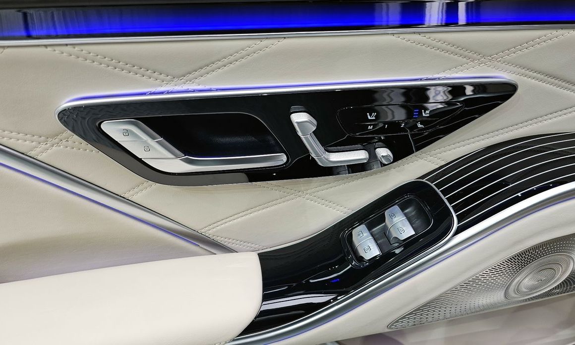 Mercedes-Benz S-Class 2023