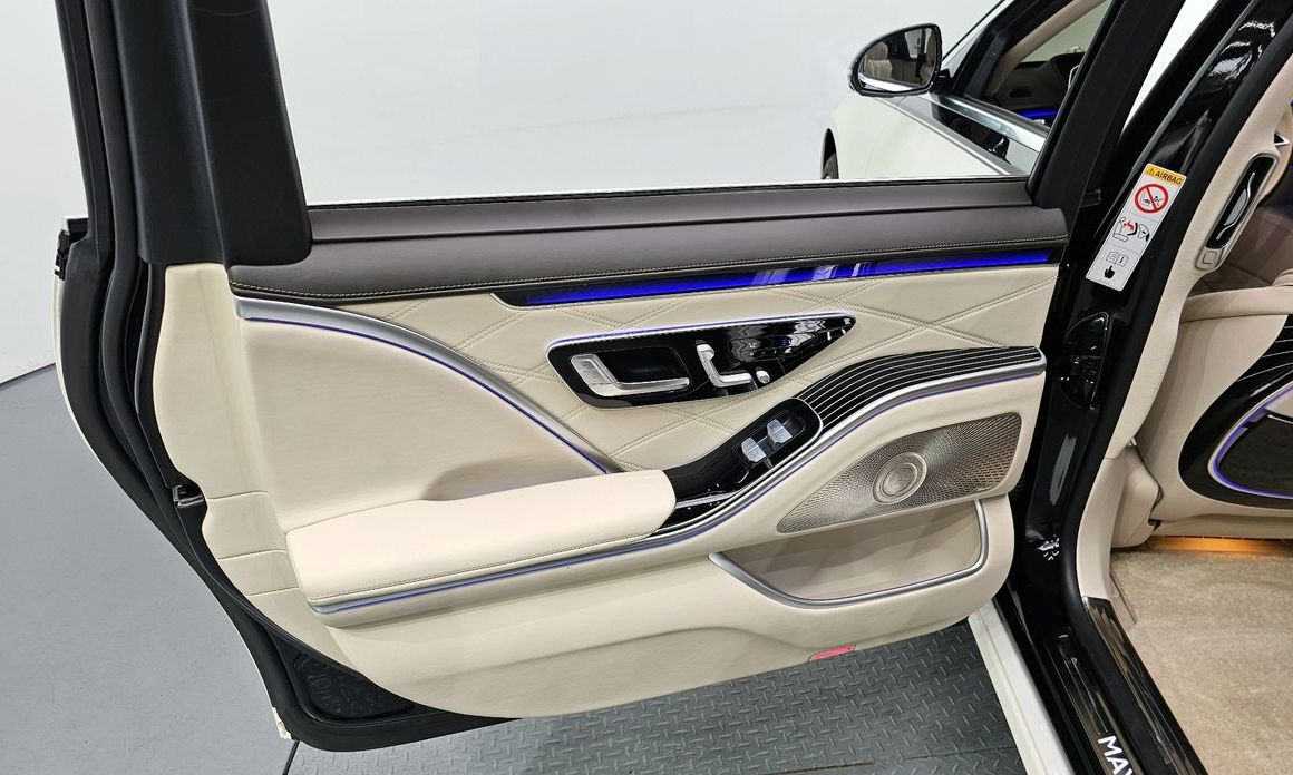 Mercedes-Benz S-Class 2023
