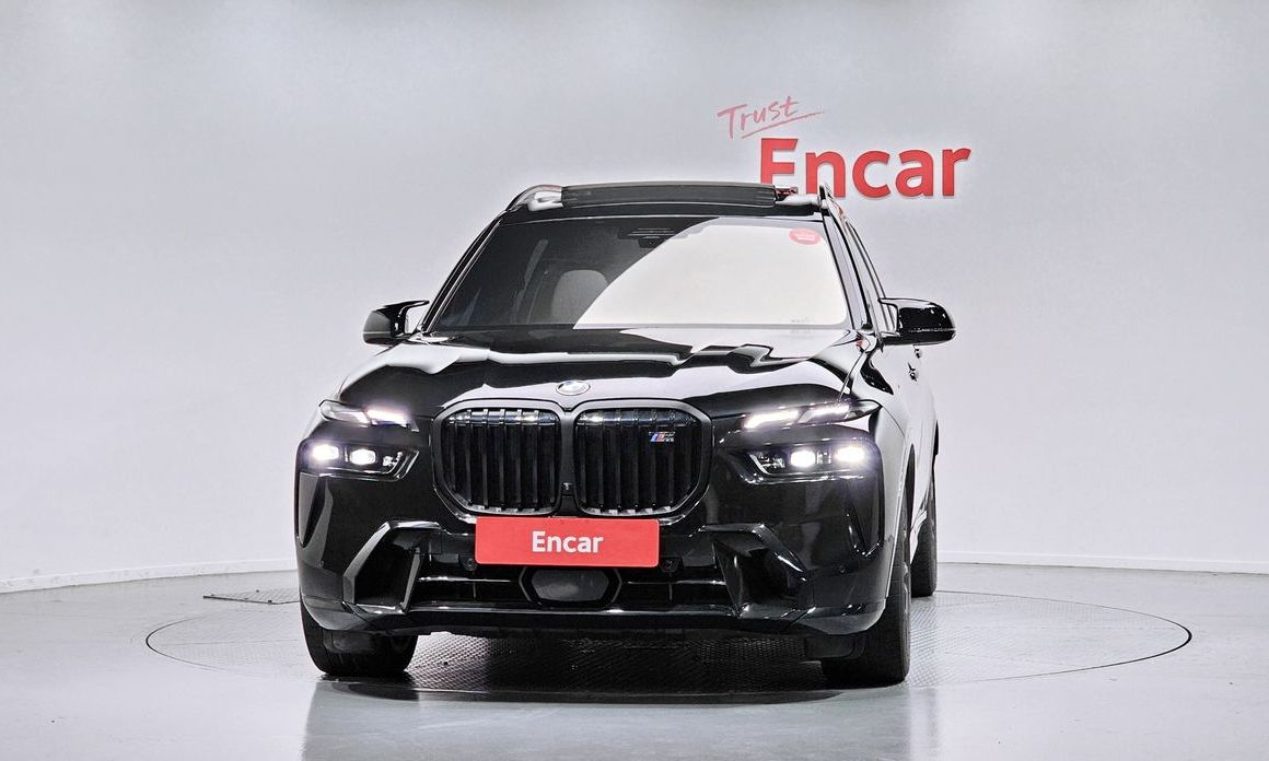 BMW X7 2025