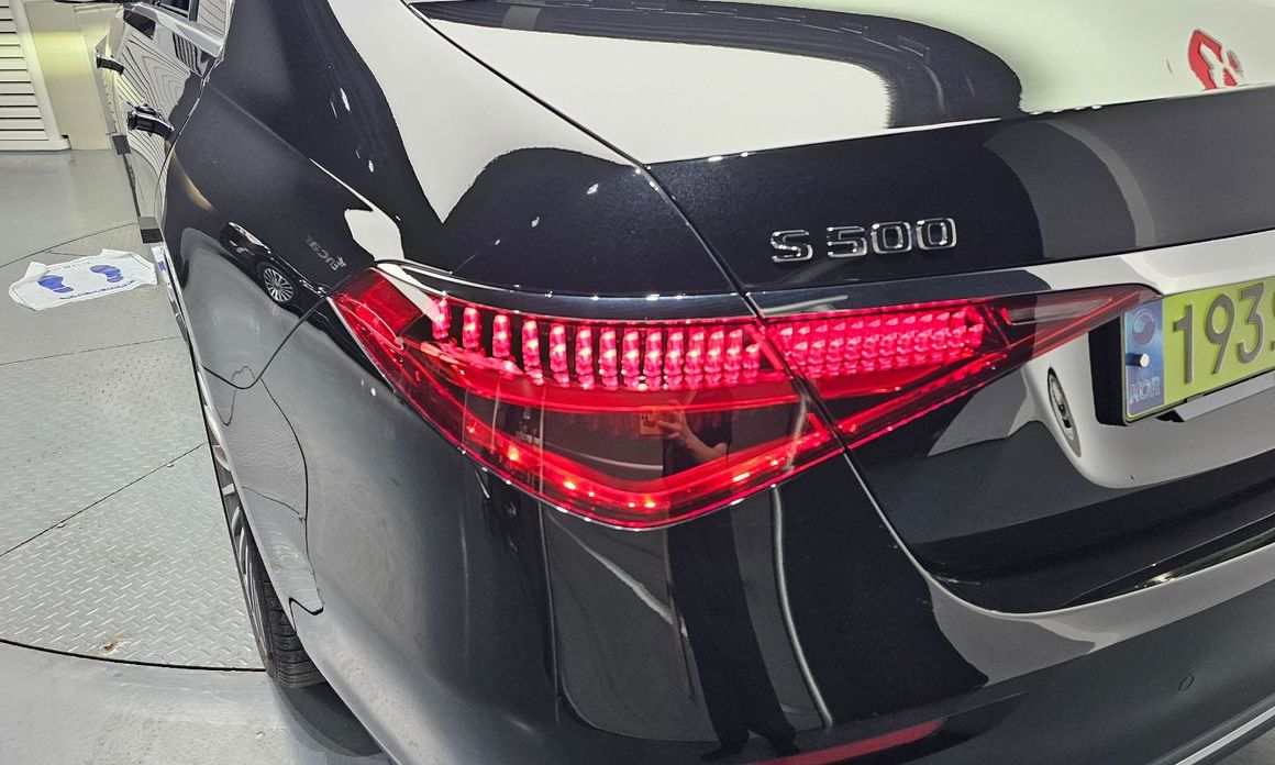 Mercedes-Benz S-Class 2024