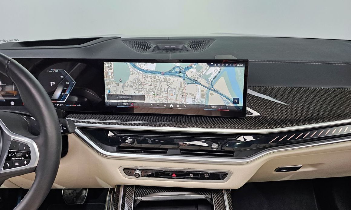 BMW X7 2025
