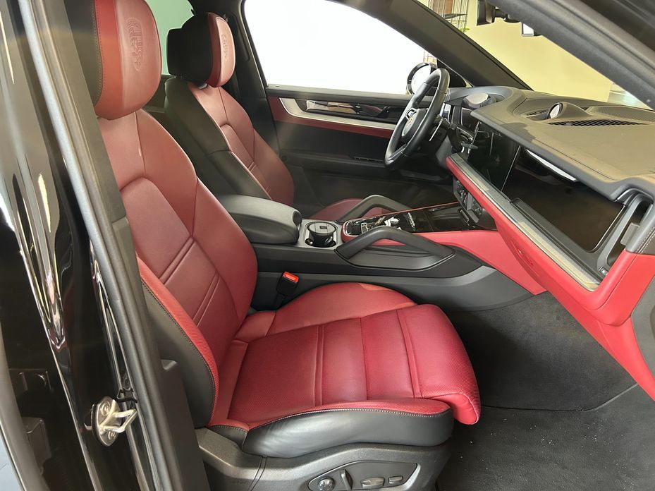 Porsche Cayenne 2024