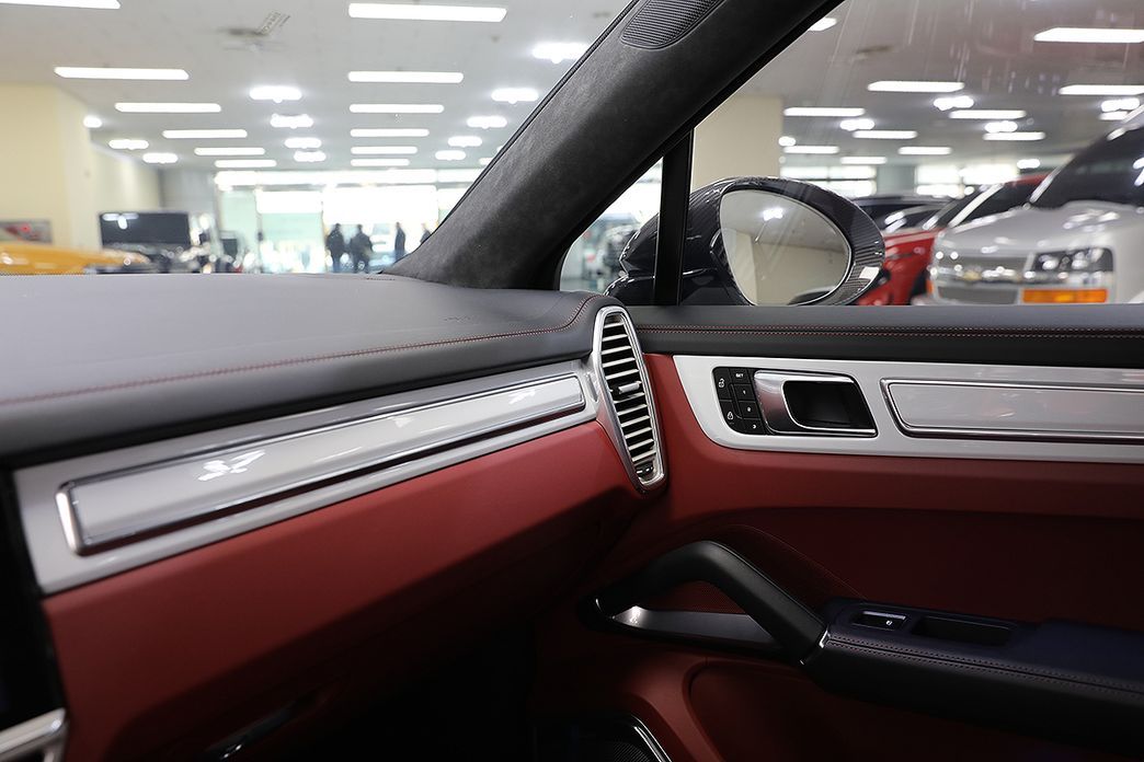 Porsche Cayenne 2023