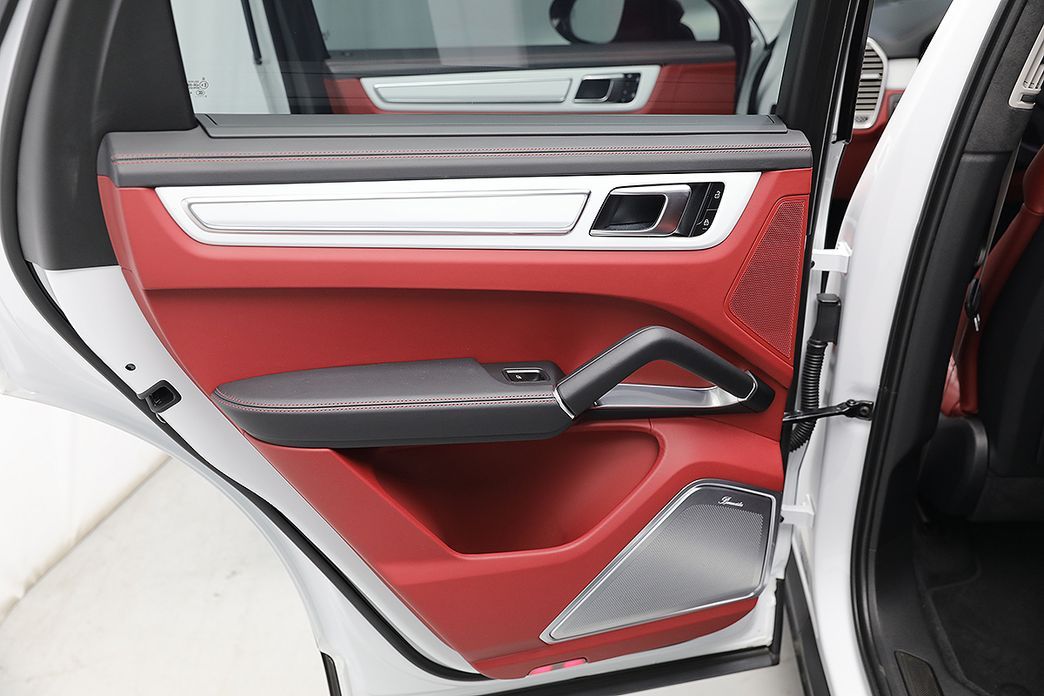 Porsche Cayenne 2023