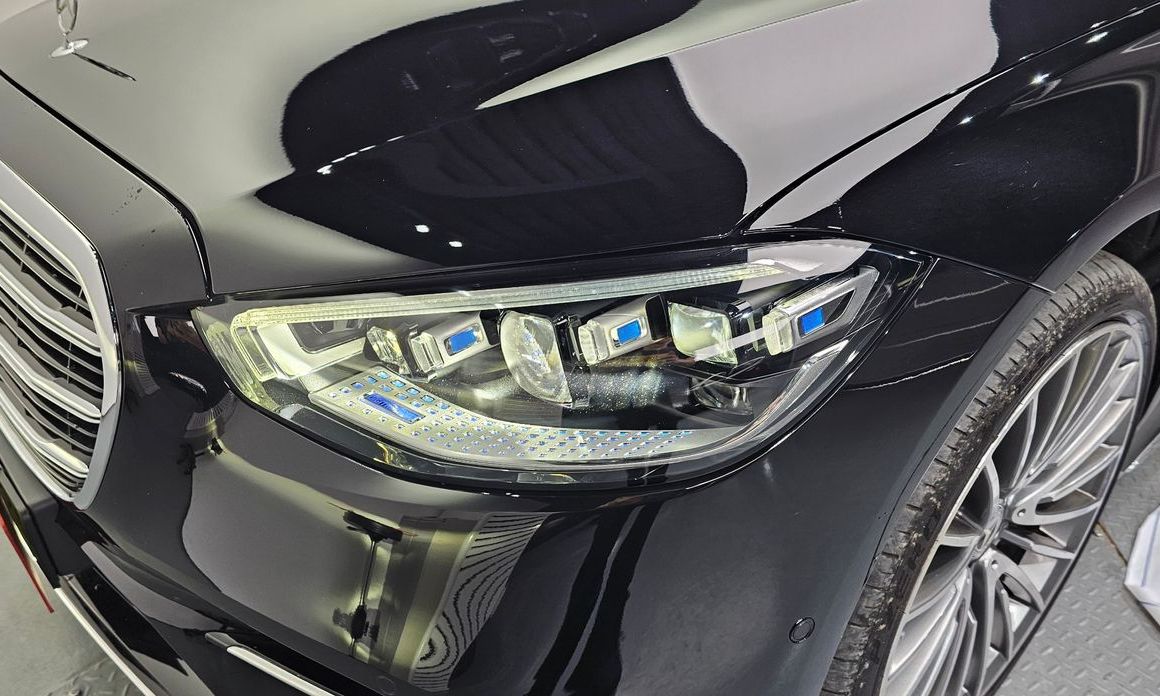 Mercedes-Benz S-Class 2024