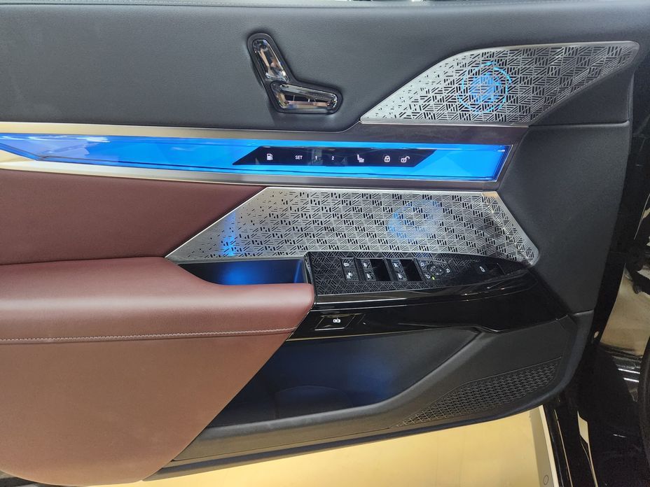 BMW 7-Series 2024