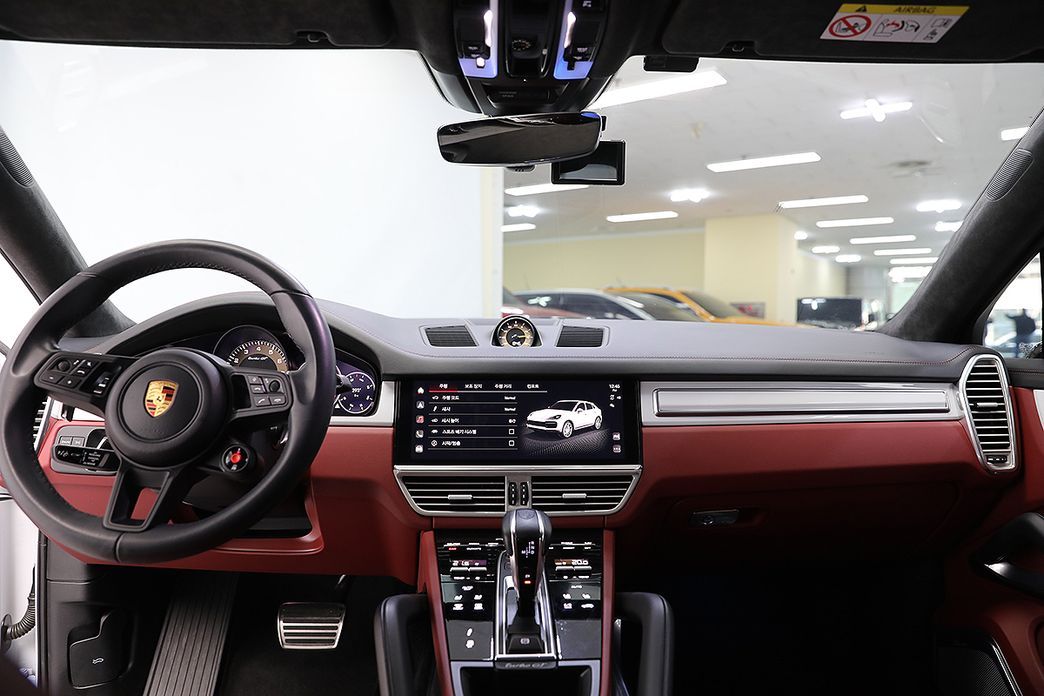 Porsche Cayenne 2023