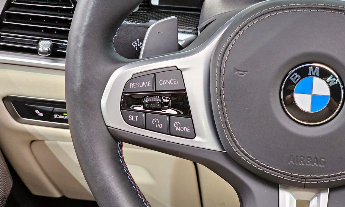 BMW X7 2025