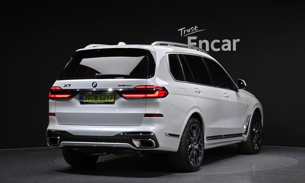BMW X7 2025