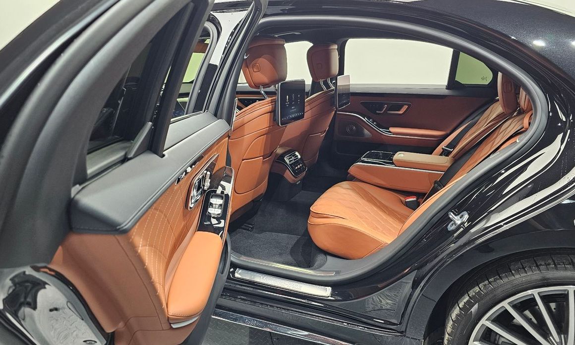 Mercedes-Benz S-Class 2024