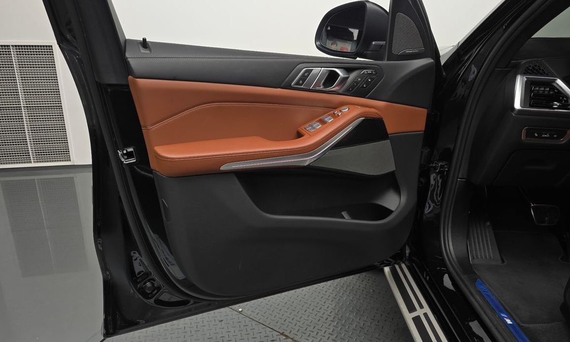 BMW X7 2025