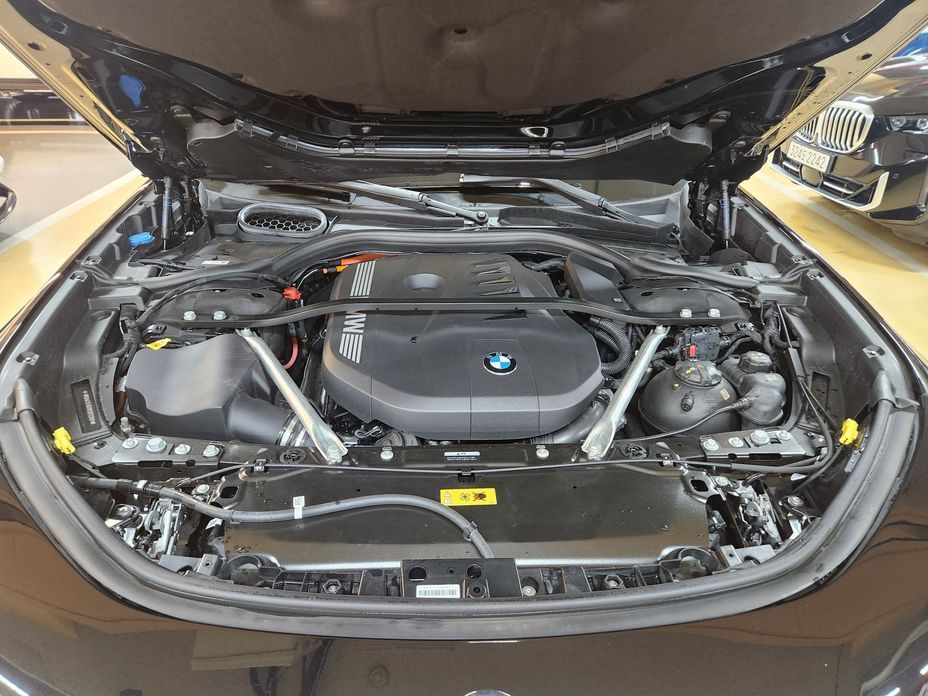 BMW 7-Series 2024