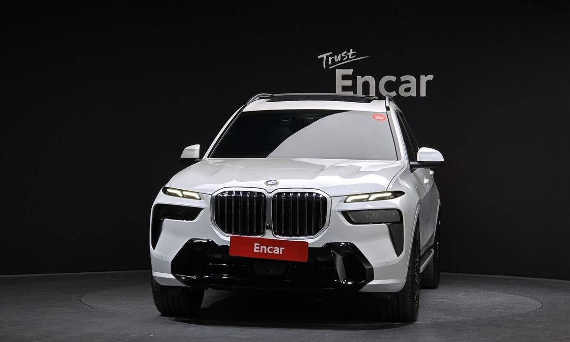 BMW X7 2025