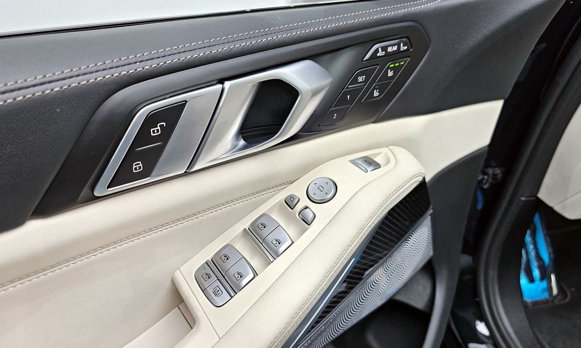 BMW X7 2025
