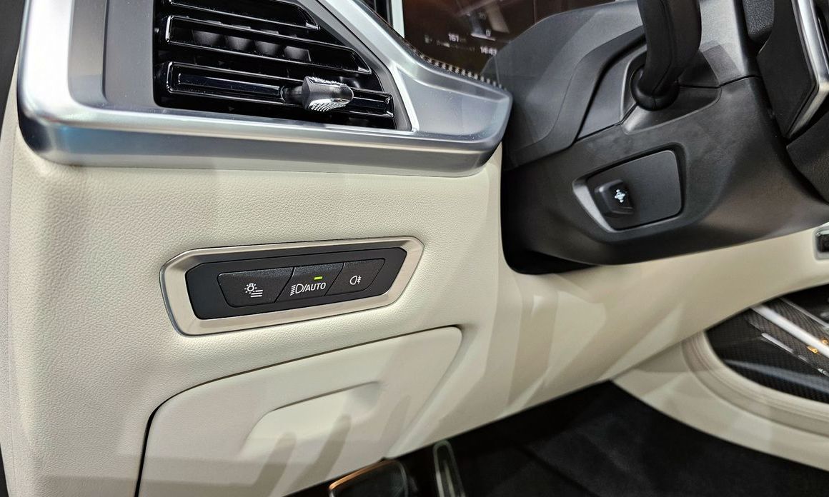 BMW X7 2025